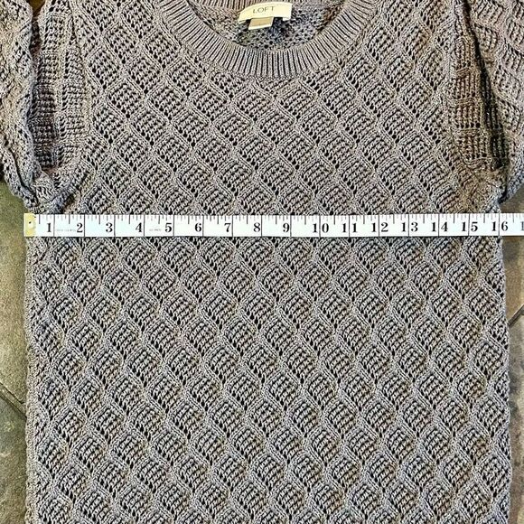 Loft Women’s Gray Metallic Open Knit Crew Neck Pullover Sweater Large - Picture 7 of 9